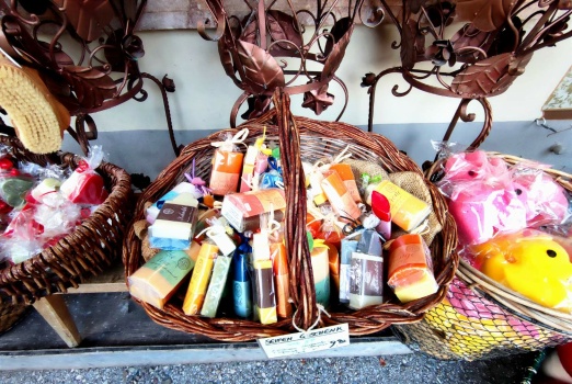 Solve Colourful Soap jigsaw puzzle online with 54 pieces