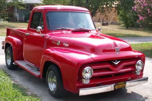 Challenge yourself with this FORD F100 1955 jigsaw puzzle for free. 