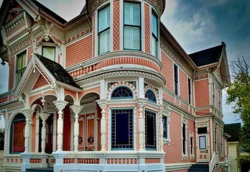 Solve Pinc Lady Mansion, Eureka, California jigsaw puzzle online with ...