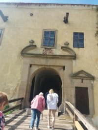 Hrad Buchlov hradní brána