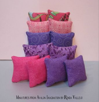 1/12th and 1/6th Scale miniature pillows