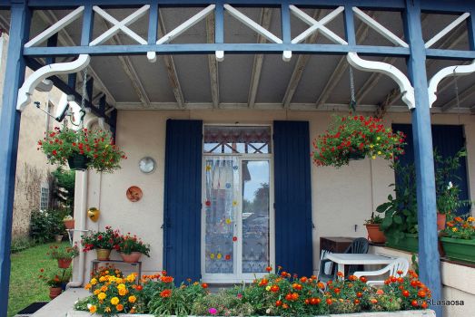 Porch in Sanguine, France, by Rufino Lasaosa