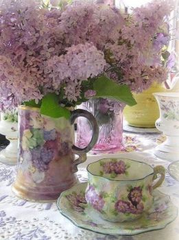 Pale Lilac Tea