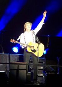 Paul Waves to San Diego Crowd