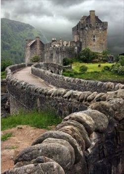 Eileen Dodan Castle, Scotland