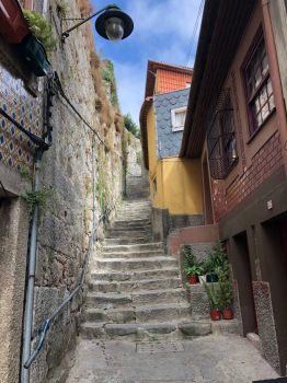 Going up - Porto