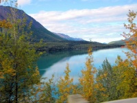Zipping beside a loverly lake on the way between Wasilla & Homer Alaska