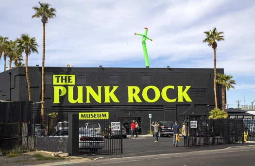 solve-punk-rock-museum-las-vegas-jigsaw-puzzle-online-with-24-pieces