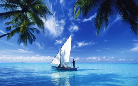 sailing-over-indian-ocean-HD_wallpapers