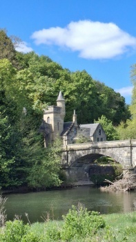Mauldslie Bridge over River Clyde