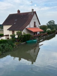 Burgundy Canal Boat House 3