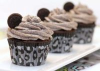 Death by Oreo Cupcakes. Would you eat one?