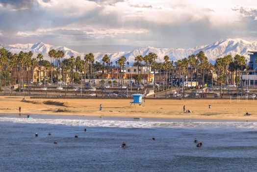 Solve Snow Over Huntington Beach Jigsaw Puzzle Online With 345 Pieces