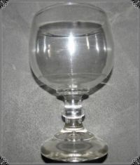 THEME - GLASSWARE & ANTIQUES