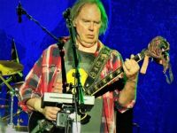 Musicians 28 - Neil Young (1) (With Bra Thrown From Audience)