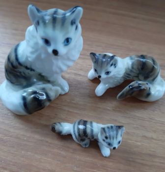 Cat and kitten ornaments