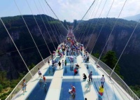 China's Most Popular and Beautiful Glass Bridge
