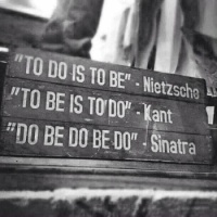 To be or not to be, that's the question! Hamlet/Shakespeares