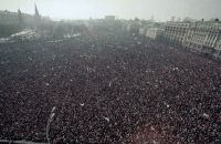 Crowd of 500,000 - Moscow, 1991