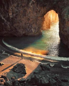 Spiaggia dell’Arco Magno, Calabria, Italy