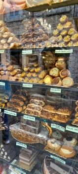Assisi pastry shop