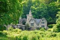 Mauldslie Gatehouse and Bridge over the River Clyde between Rosebank and Dalserf, Scotland