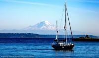 Mt. Rainer - view from the ferry leaving Bainbridge Island towards Seattle, Washington 🗻