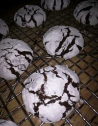 Chocolate Crinkle Cookies