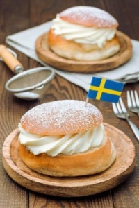 Desserts Around The World - Sweden - Semla