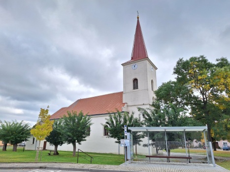 Solve Jižní Morava jigsaw puzzle online with 63 pieces
