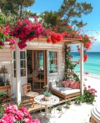 Nice Happy Place Right on the Beach....