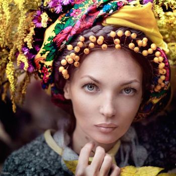 Ukrainian Headdress 4