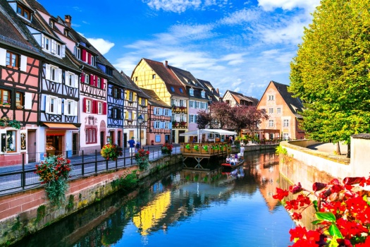 Solve Colmar, Alsace, France jigsaw puzzle online with 96 pieces