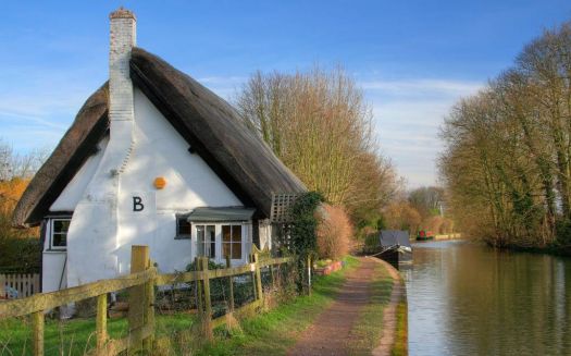 Cottage by Canal