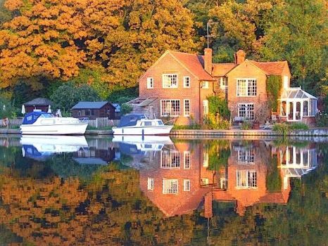 Solve House at Sonning Lock, by Andrew Smith (Wikimedia) jigsaw puzzle ...