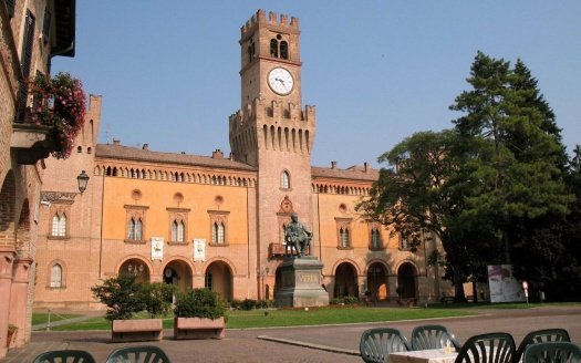 busseto-italia_104765-1280x800