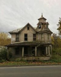 Abandoned. Thompsontown, Pennsylvania