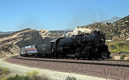 Solve SantaFe 3751 excursion at Cajon Pass jigsaw puzzle online with ...