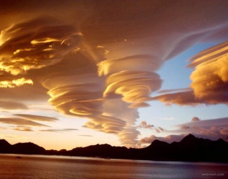 Theme - Weather - Clouds #1 - lenticular / mountain wave