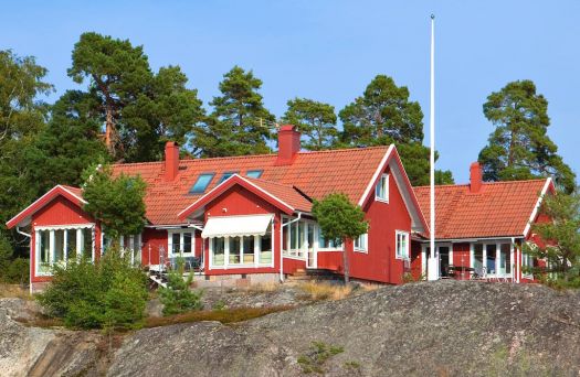 Red house, Sweden, detail of a photo by Bengt Nyman