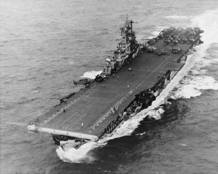 USS_Intrepid_1944