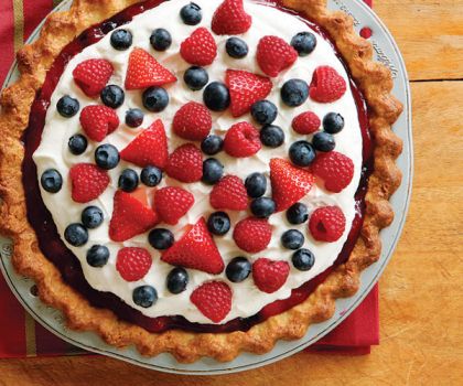 red, white and blue dessert pizza