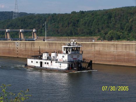 Solve Winnie C - Ohio River Towboat - New Cumberland Locks & Dam ...