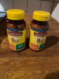 B-12 vitamens
