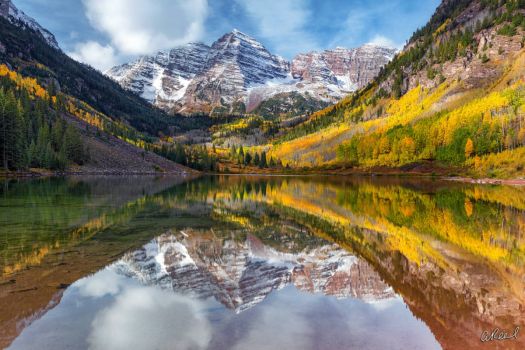 Solve Maroon Lake with view of the peaks in Maroon Bells Scenic Area ...