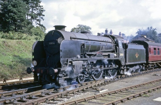 Solve SR Schools Class 4-4-0 30934 St Lawrence at New Milton, 1961 ...