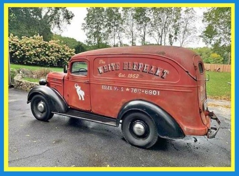 Solve 1937 Chevrolet Panel Truck jigsaw puzzle online with 88 pieces