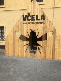 Včely v Roztokách