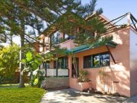 pink house