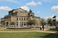 Dresden - Theaterplatz und Semperoper